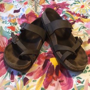 Mayari Mocha size 10 Birkenstock’s